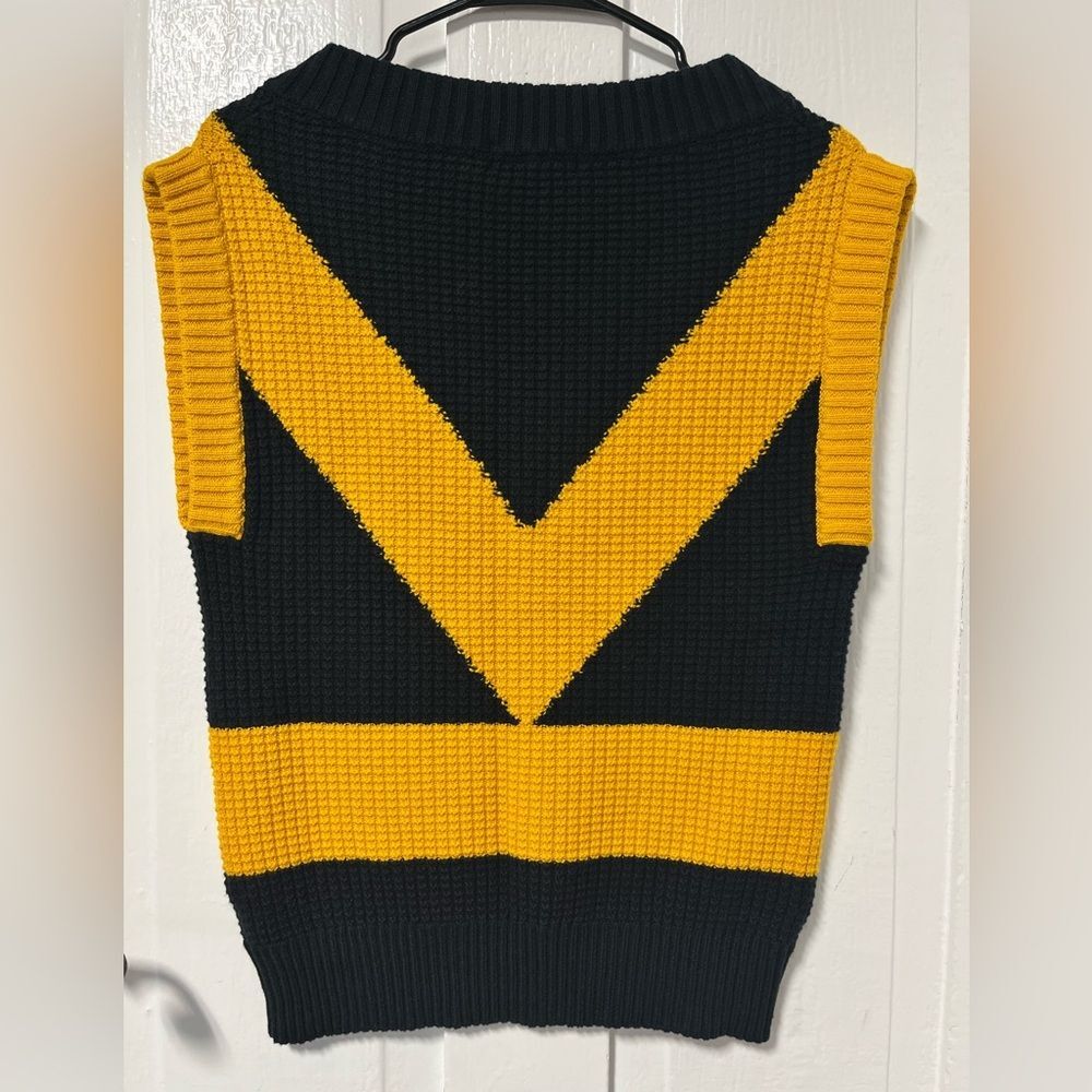 Victor Glemaud x Target v neck sweater vest Size XS - Picture 3 of 8